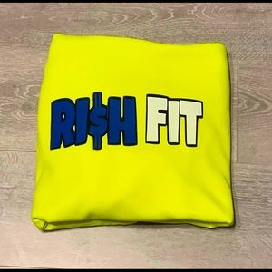 custom hoodies , shirts etc .🤯 *check description